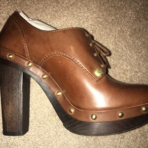 vince camuto Booties 6.5